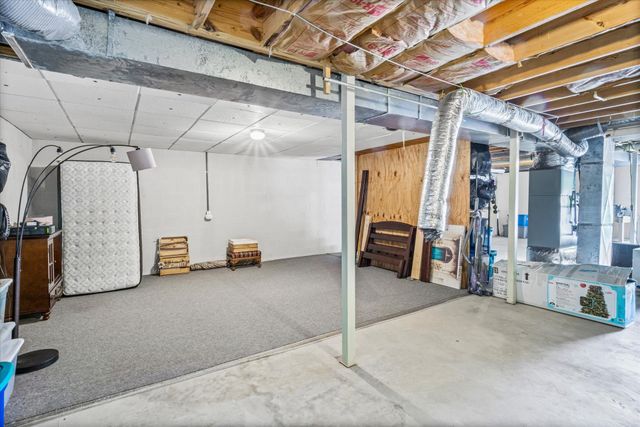 2203 Meadowview Dr, Jamestown, TN 38556