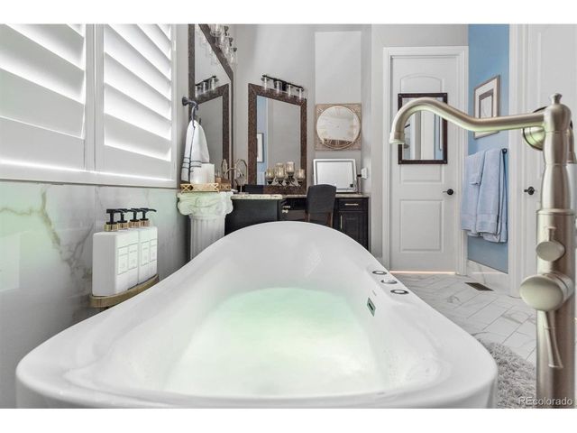 10608 Ladera Dr, Lone Tree, CO 80124