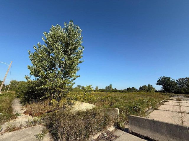 9105 N 96TH STREET, Milwaukee, WI 53224