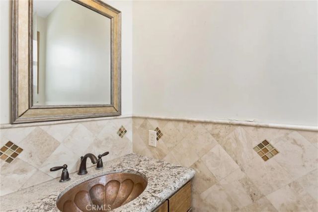 204 Saint Catherine, Redlands, CA 92374