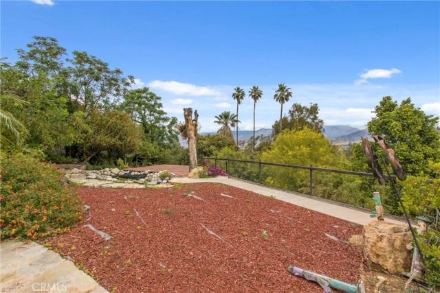 204 Saint Catherine, Redlands, CA 92374