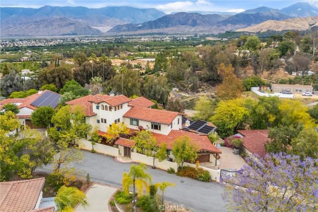 204 Saint Catherine, Redlands, CA 92374