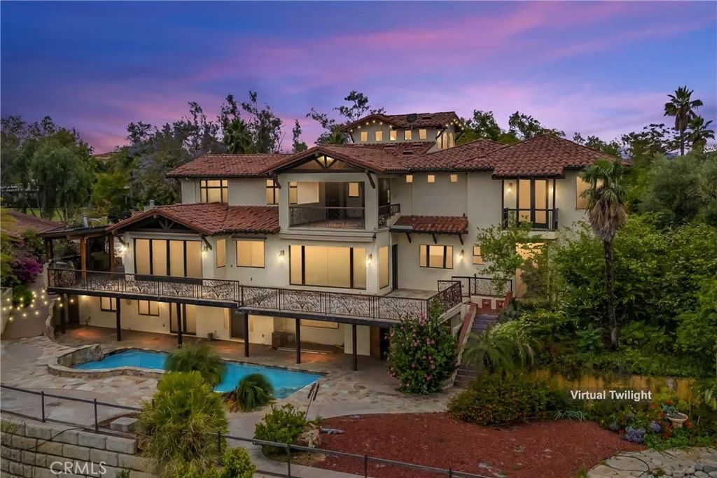 204 Saint Catherine, Redlands, CA 92374