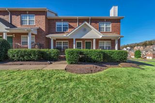 7470 Charlotte Pike Apt 5, Nashville, TN 37209