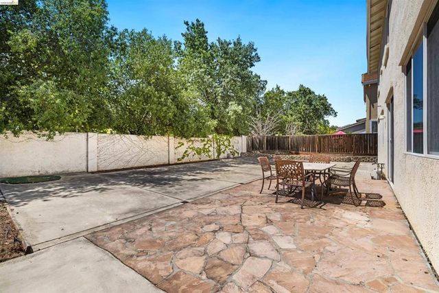 1900 Kern Mountain Way, Antioch, CA 94531