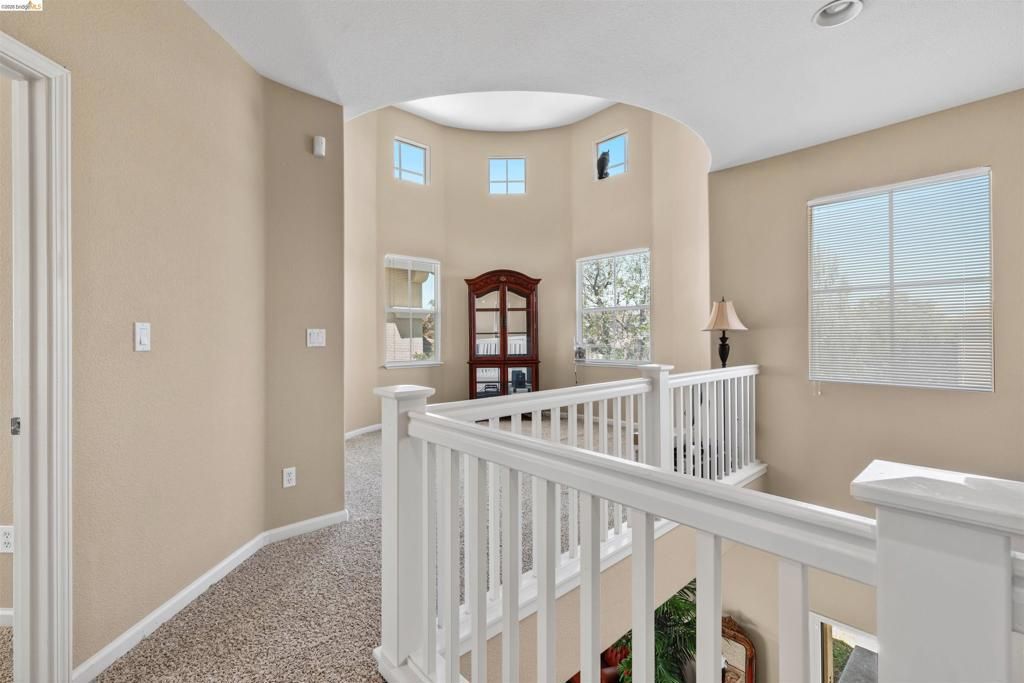 Image 21 of property listing at 1900 Kern Mountain Way, Antioch, CA 94531