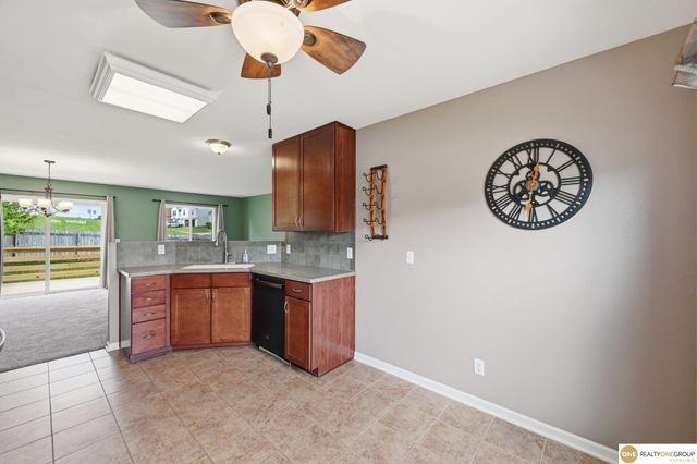 7026 N 88th Avenue, Omaha, NE 68122