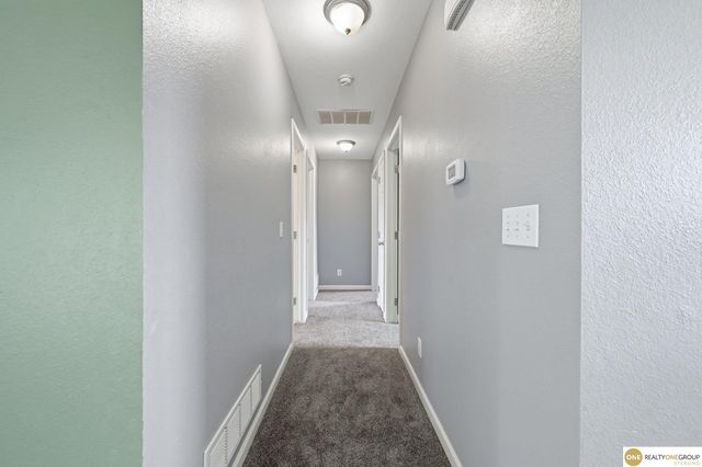 7026 N 88th Avenue, Omaha, NE 68122