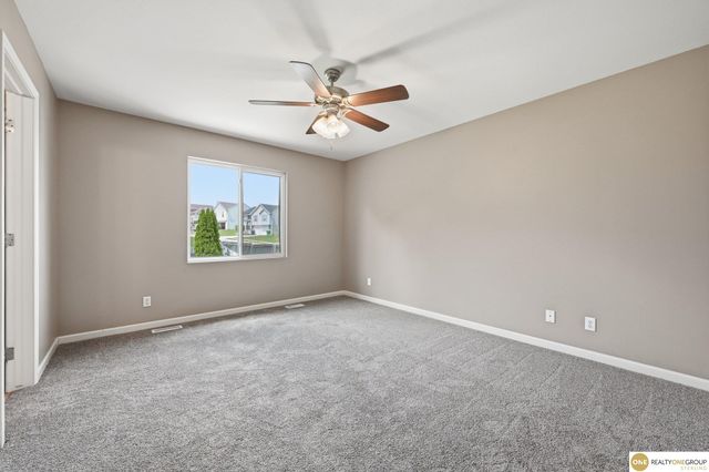 7026 N 88th Avenue, Omaha, NE 68122