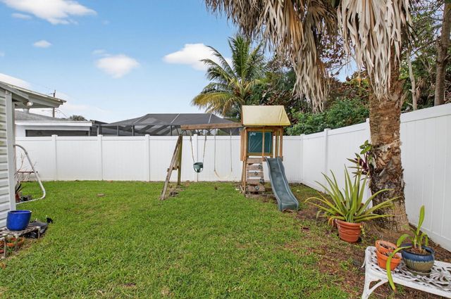 400 E Conference Drive, Boca Raton, FL 33486