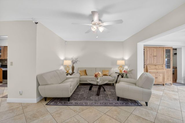 400 E Conference Drive, Boca Raton, FL 33486