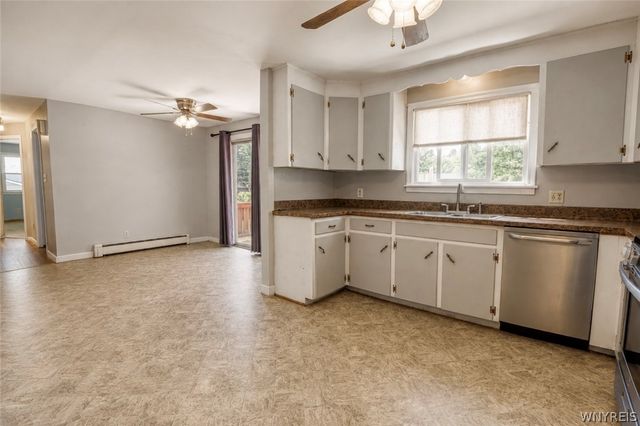 6727 Hillcroft Drive, Boston, NY 14025