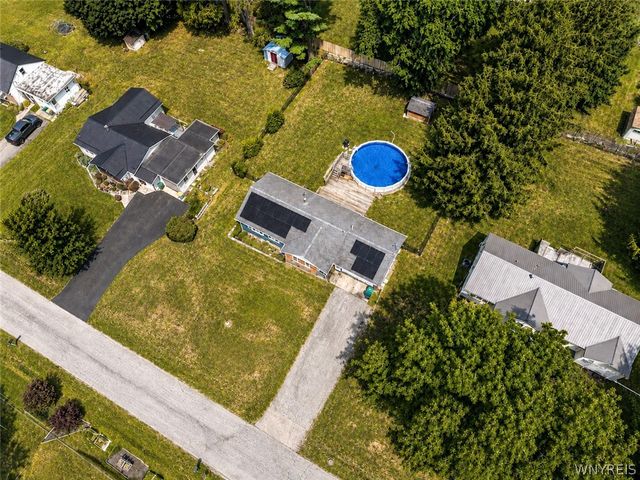 6727 Hillcroft Drive, Boston, NY 14025