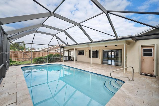 10640 NW 20th Ct, Sunrise, FL 33322