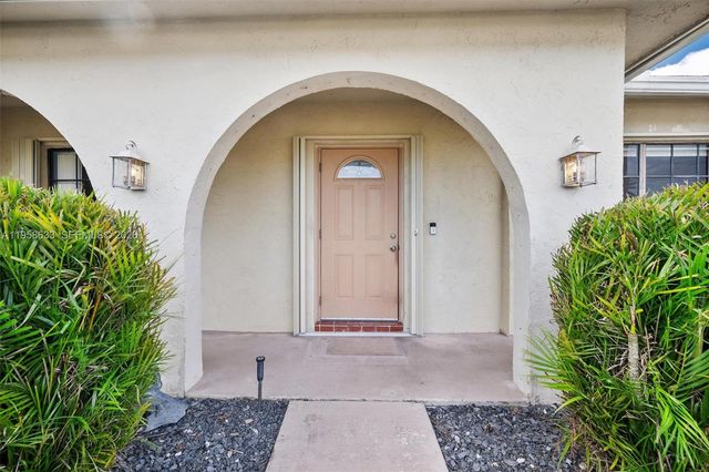 10640 NW 20th Ct, Sunrise, FL 33322