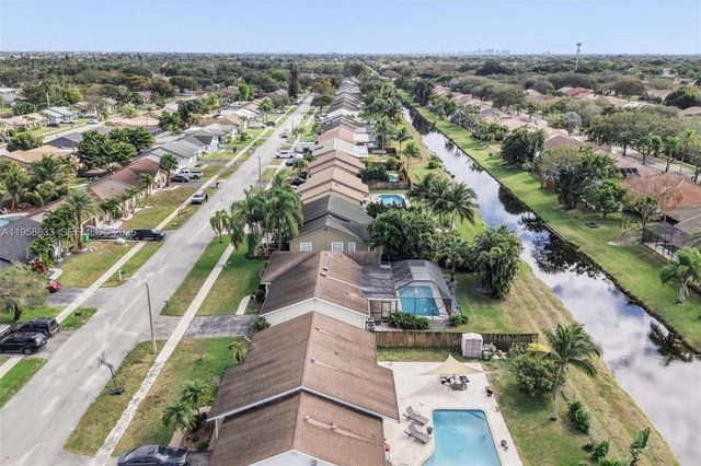 10640 NW 20th Ct, Sunrise, FL 33322