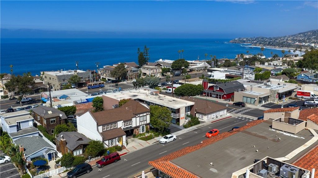 917 Glenneyre, Laguna Beach, CA 92651 — photo 2