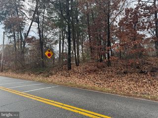 7616 W B & A RD, Severn, MD 21144