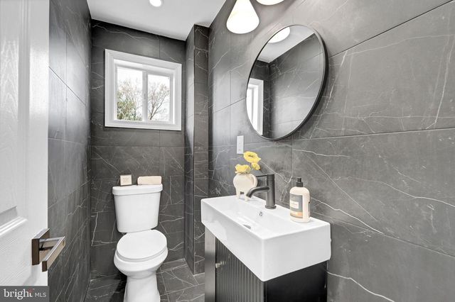 602 LINDA AVE, Blackwood, NJ 08012