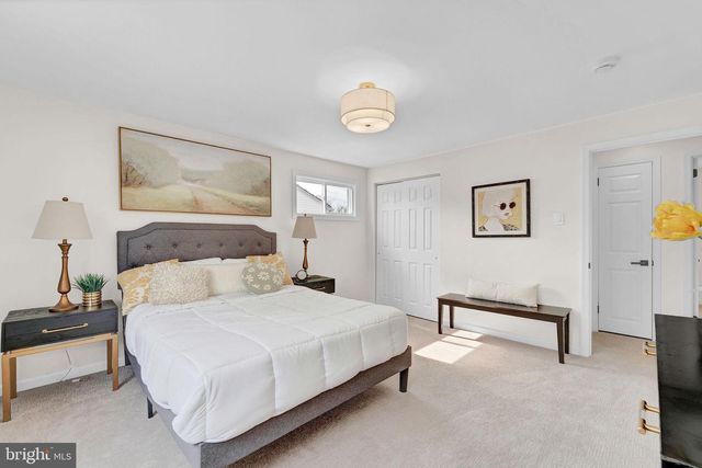 602 LINDA AVE, Blackwood, NJ 08012