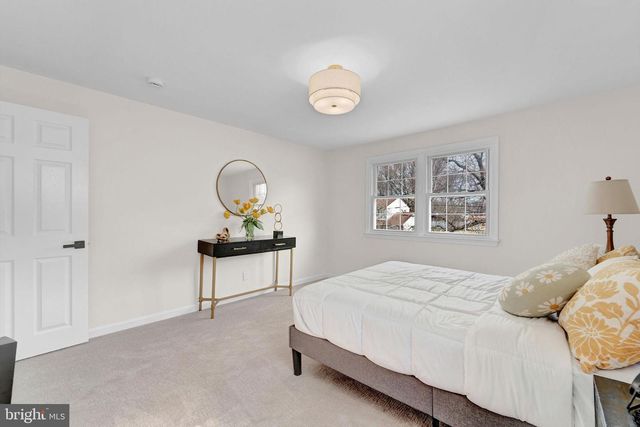 602 LINDA AVE, Blackwood, NJ 08012