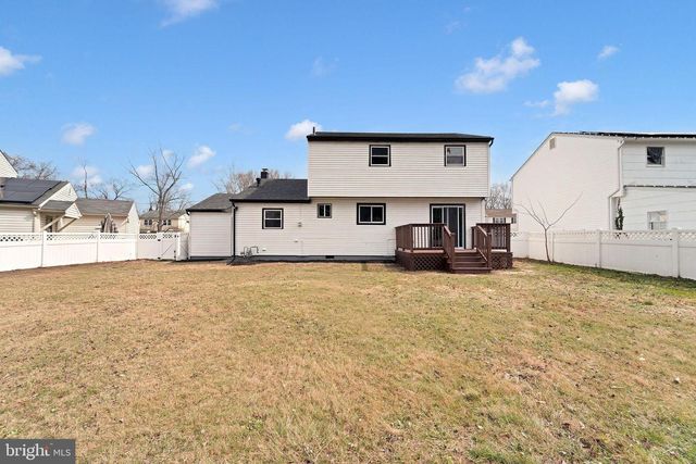 602 LINDA AVE, Blackwood, NJ 08012