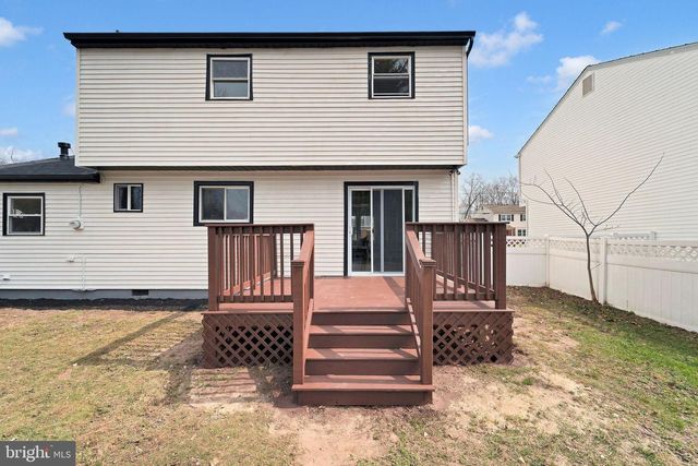 602 LINDA AVE, Blackwood, NJ 08012