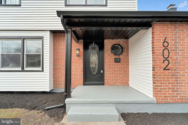 602 LINDA AVE, Blackwood, NJ 08012