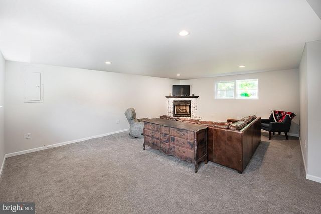 731 PENNSYLVANIA AVE, Franklinville, NJ 08322