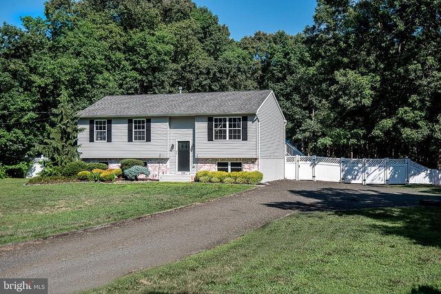 731 PENNSYLVANIA AVE, Franklinville, NJ 08322