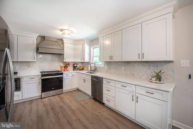 731 PENNSYLVANIA AVE, Franklinville, NJ 08322