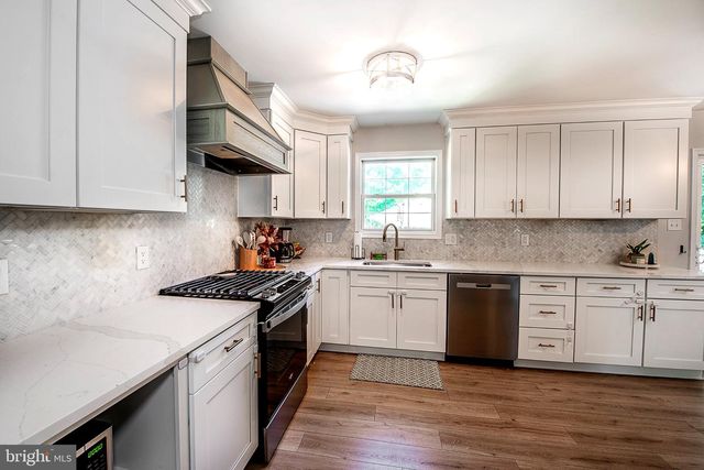 731 PENNSYLVANIA AVE, Franklinville, NJ 08322