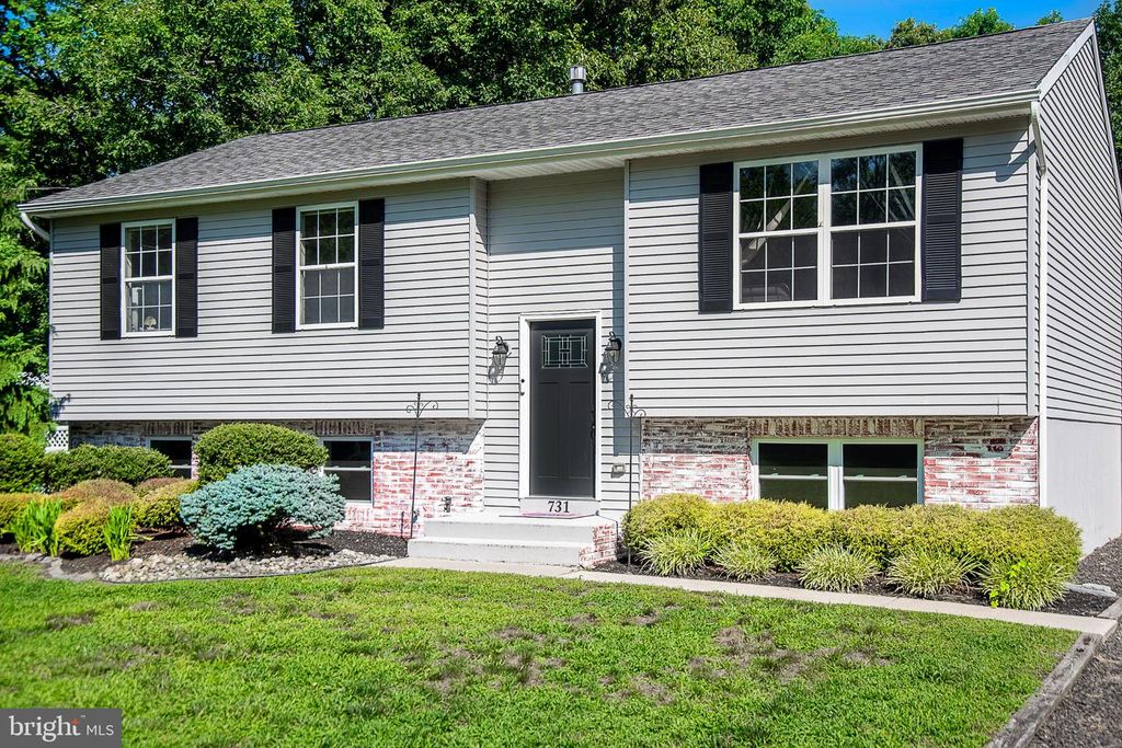 731 PENNSYLVANIA AVE, Franklinville, NJ 08322