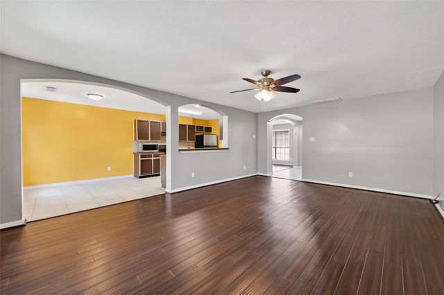 11735 Alief Clodine Road Road 50, Houston, TX 77072
