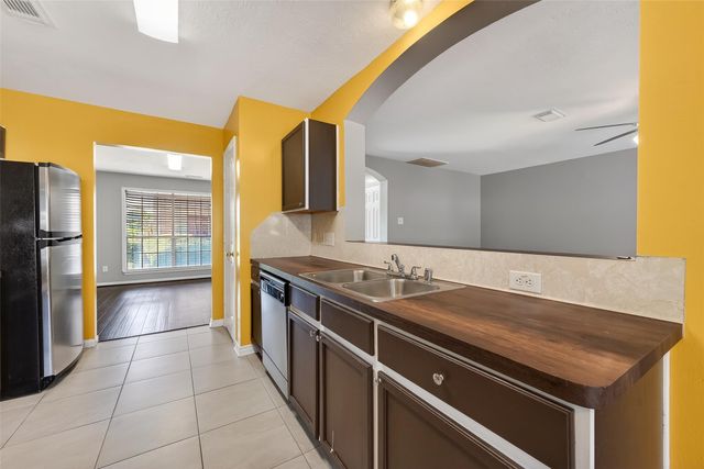 11735 Alief Clodine Road Road 50, Houston, TX 77072