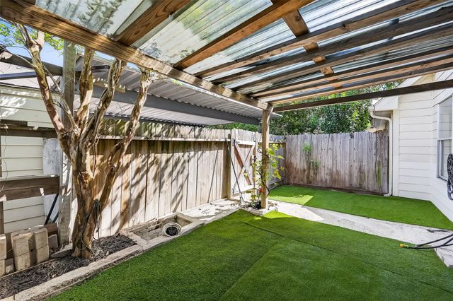11735 Alief Clodine Road Road 50, Houston, TX 77072