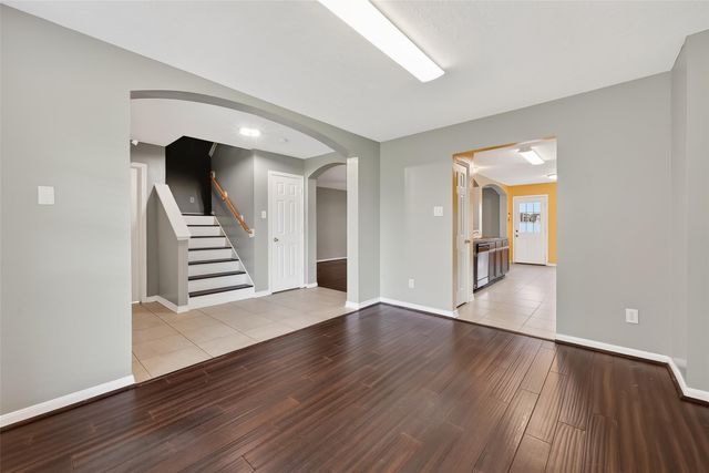 11735 Alief Clodine Road Road 50, Houston, TX 77072