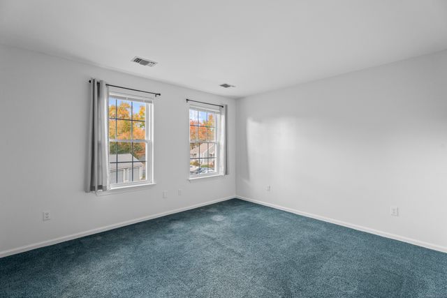 213 Oakland Street APT D, Manchester, CT 06042