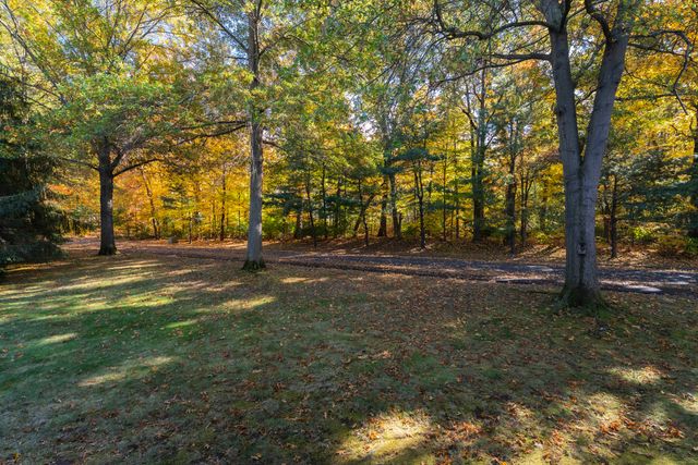 213 Oakland Street APT D, Manchester, CT 06042