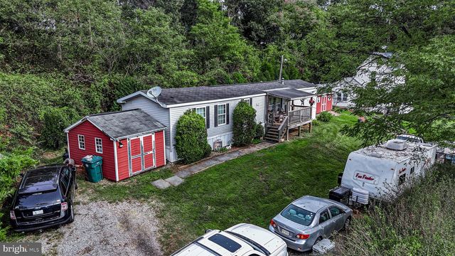 154 BLACK BARREN RD, Peach Bottom, PA 17563