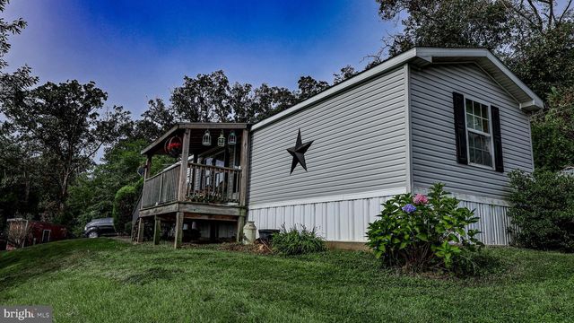 154 BLACK BARREN RD, Peach Bottom, PA 17563