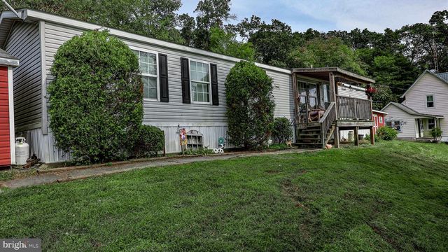 154 BLACK BARREN RD, Peach Bottom, PA 17563