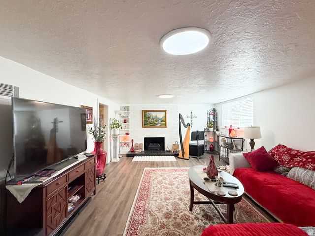 5774 S 2200 W, Roy, UT 84067