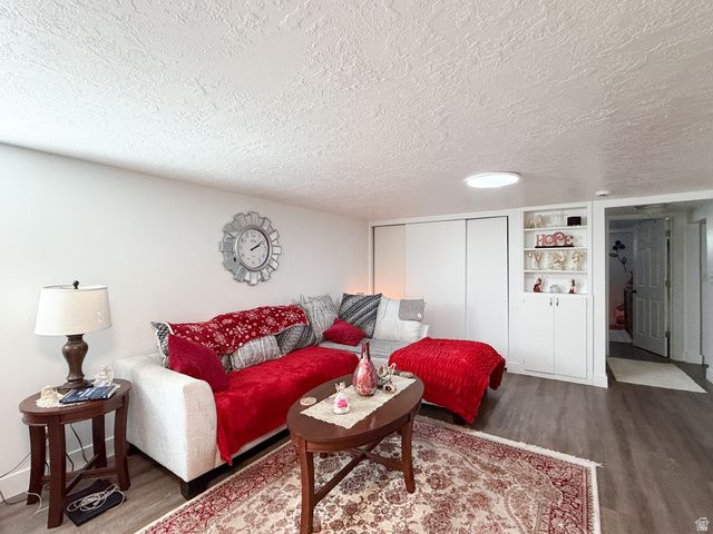 5774 S 2200 W, Roy, UT 84067