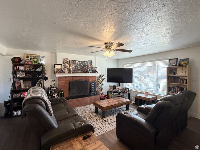 5774 S 2200 W, Roy, UT 84067