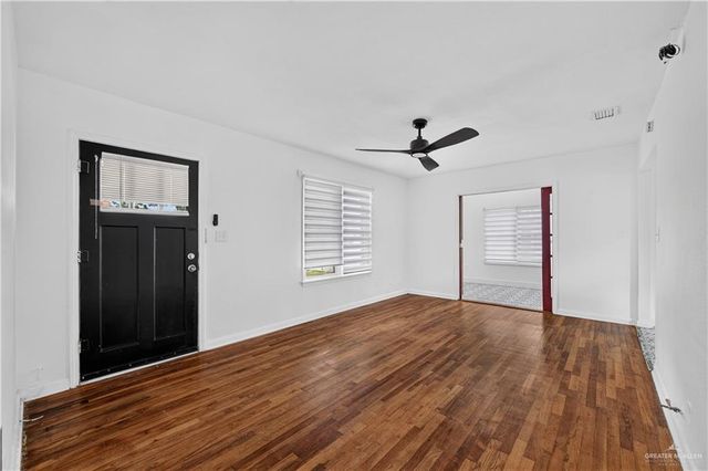 1704 Redwood Avenue, Mcallen, TX 78501