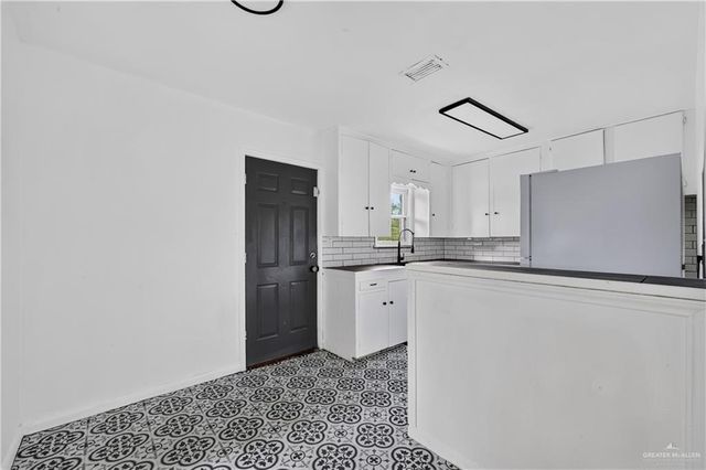 1704 Redwood Avenue, Mcallen, TX 78501