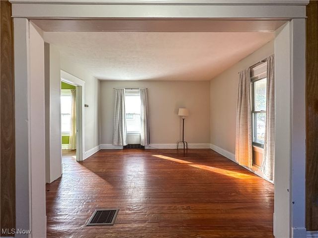 3569 W 136th Street, Cleveland, OH 44111