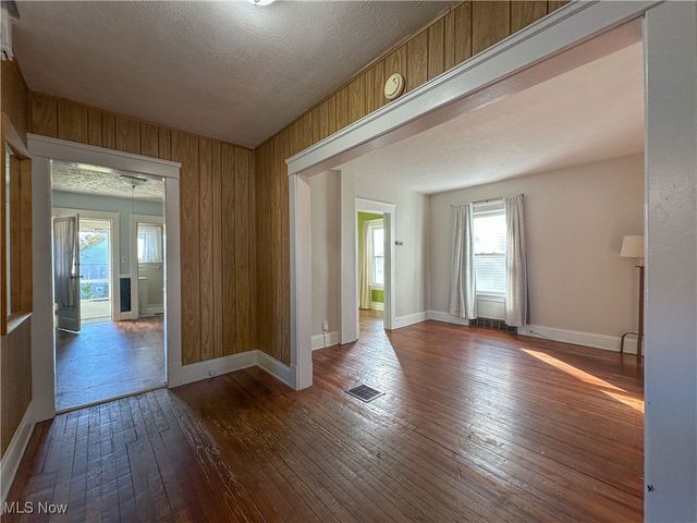 3569 W 136th Street, Cleveland, OH 44111