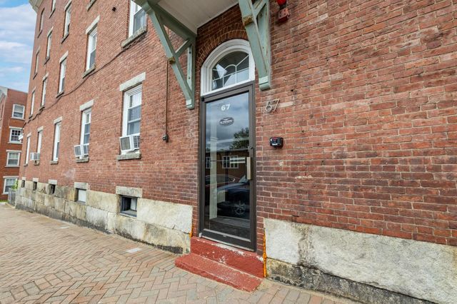 67 Stark Street, Manchester, NH 03101